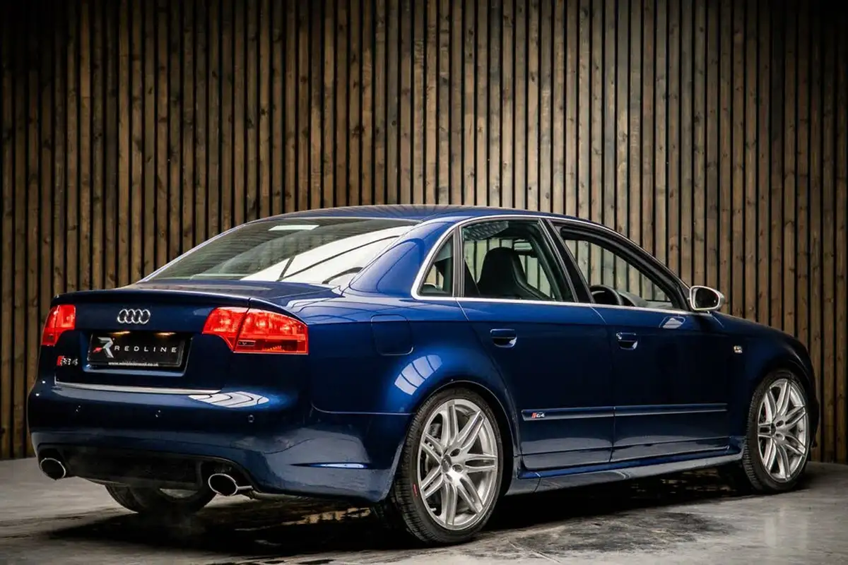 2007-audi-rs4-saloon-42-quattro-big-3