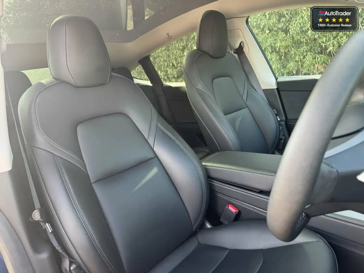 2022-tesla-model-y-e-long-range-big-9