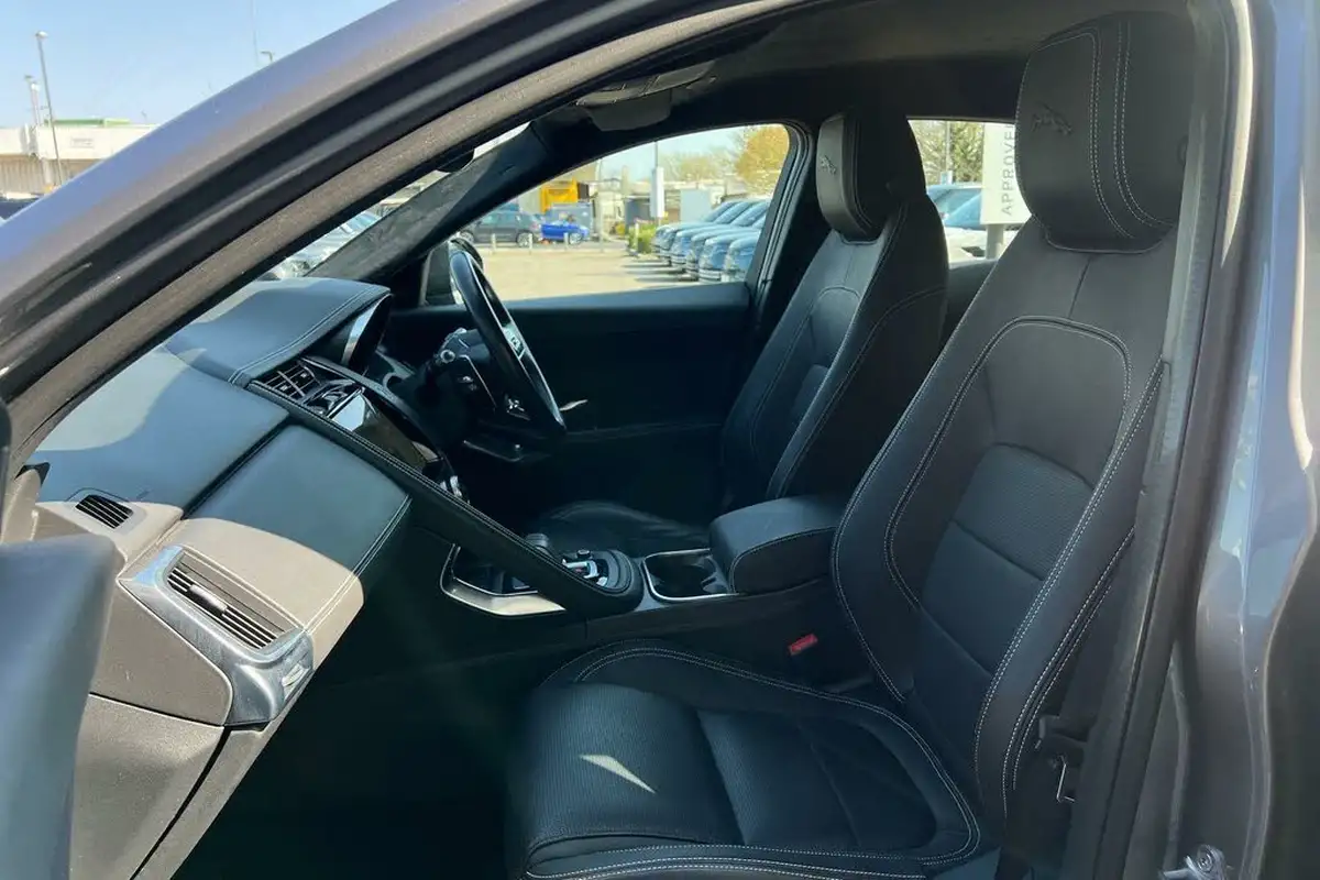2022-jaguar-e-pace-20-d165-r-dynamic-s-awd-mhev-auto-big-41