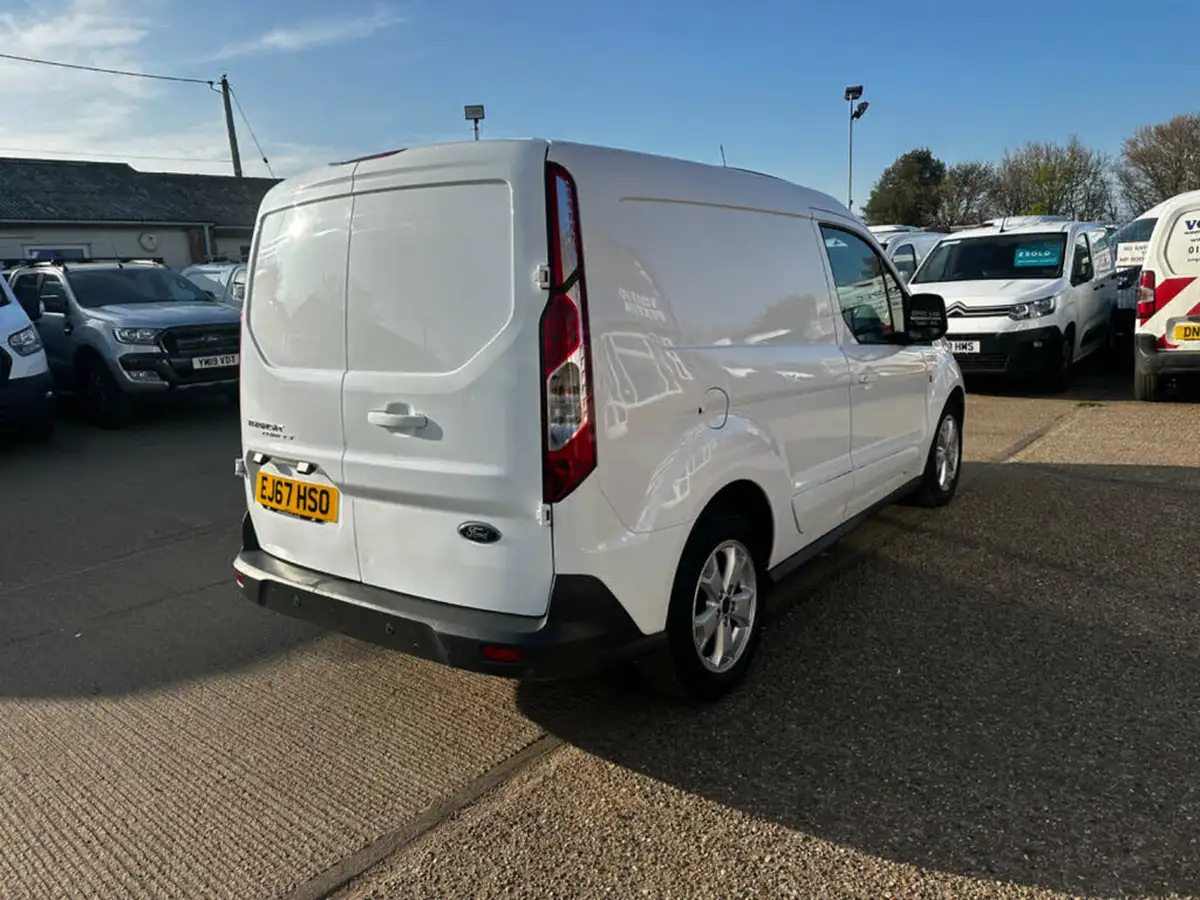 2017-ford-transit-connect-15tdci-l1-200-limited-big-9