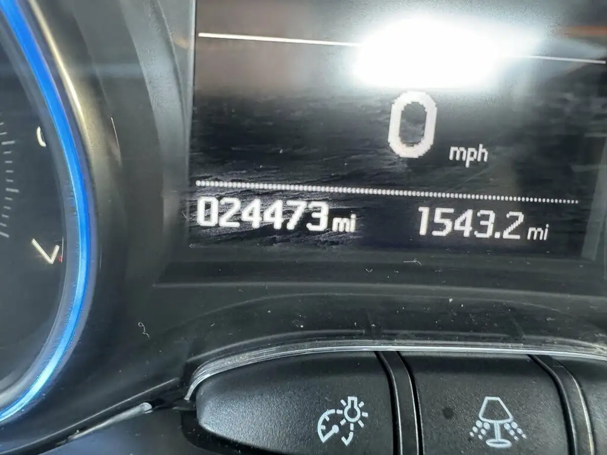 2016-peugeot-2008-suv-12-puretech-allure-82bhp-big-54