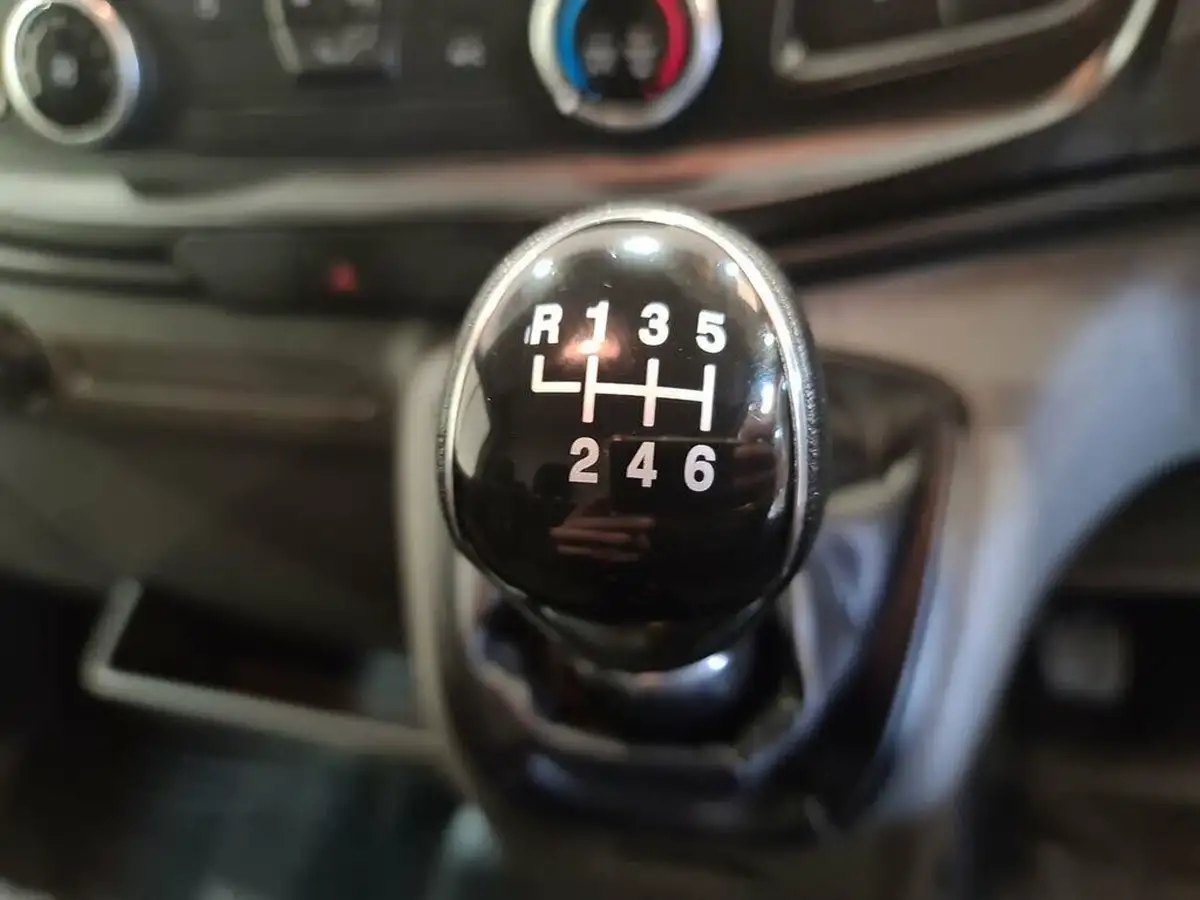 2022-ford-transit-20tdci-350-l3h2-leader-with-ac-chiller-big-18