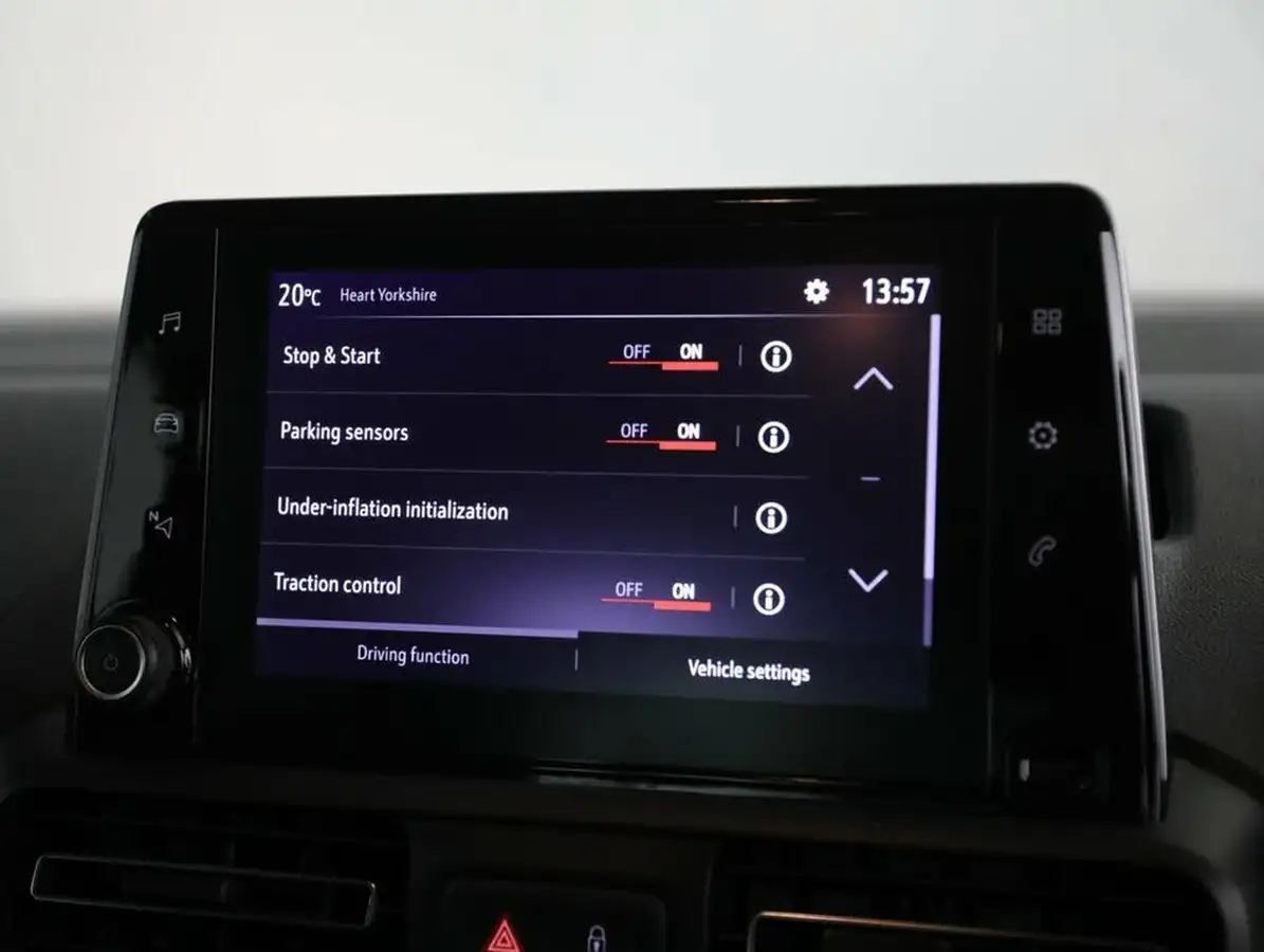 2022-vauxhall-combo-life-15-se-xl-100ps-big-35