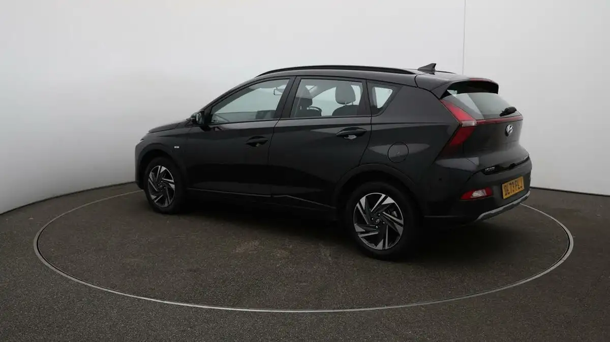 2023-hyundai-bayon-10-t-gdi-se-connect-dct-big-32