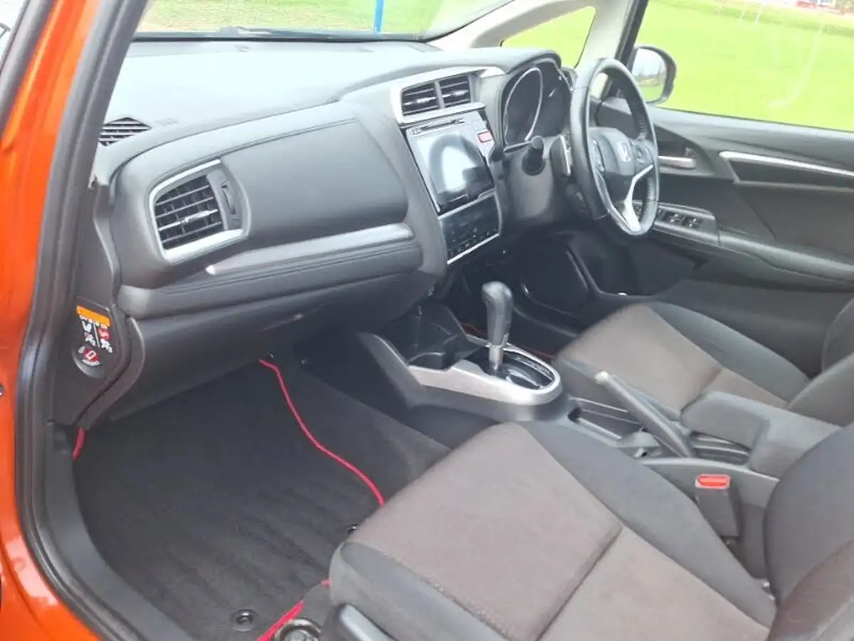 2018-honda-jazz-13-i-vtec-ex-cvt-big-4