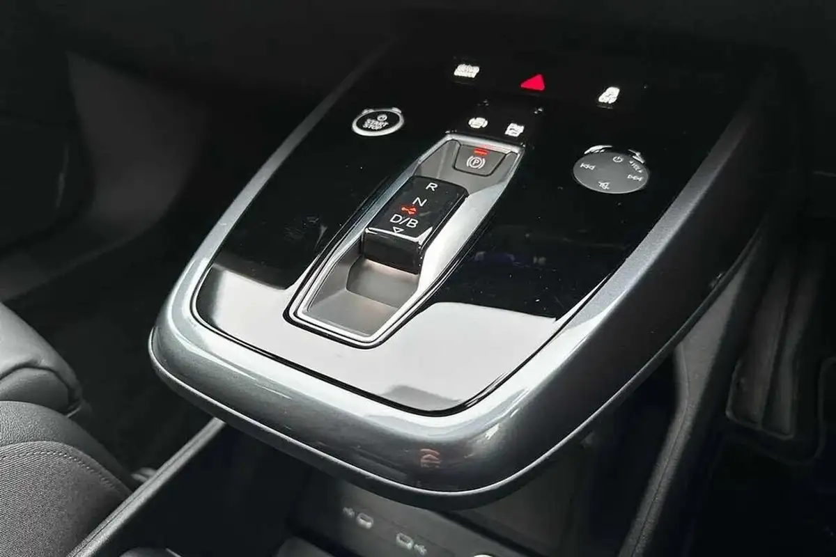 2024-audi-q4-e-tron-45e-s-line-sportback-auto-big-19