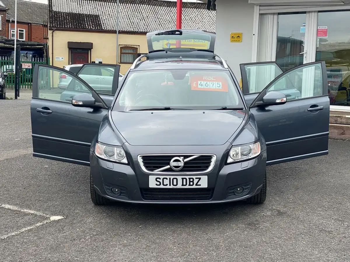 2010-volvo-v50-16td-drive-se-lux-109ps-ss-big-19