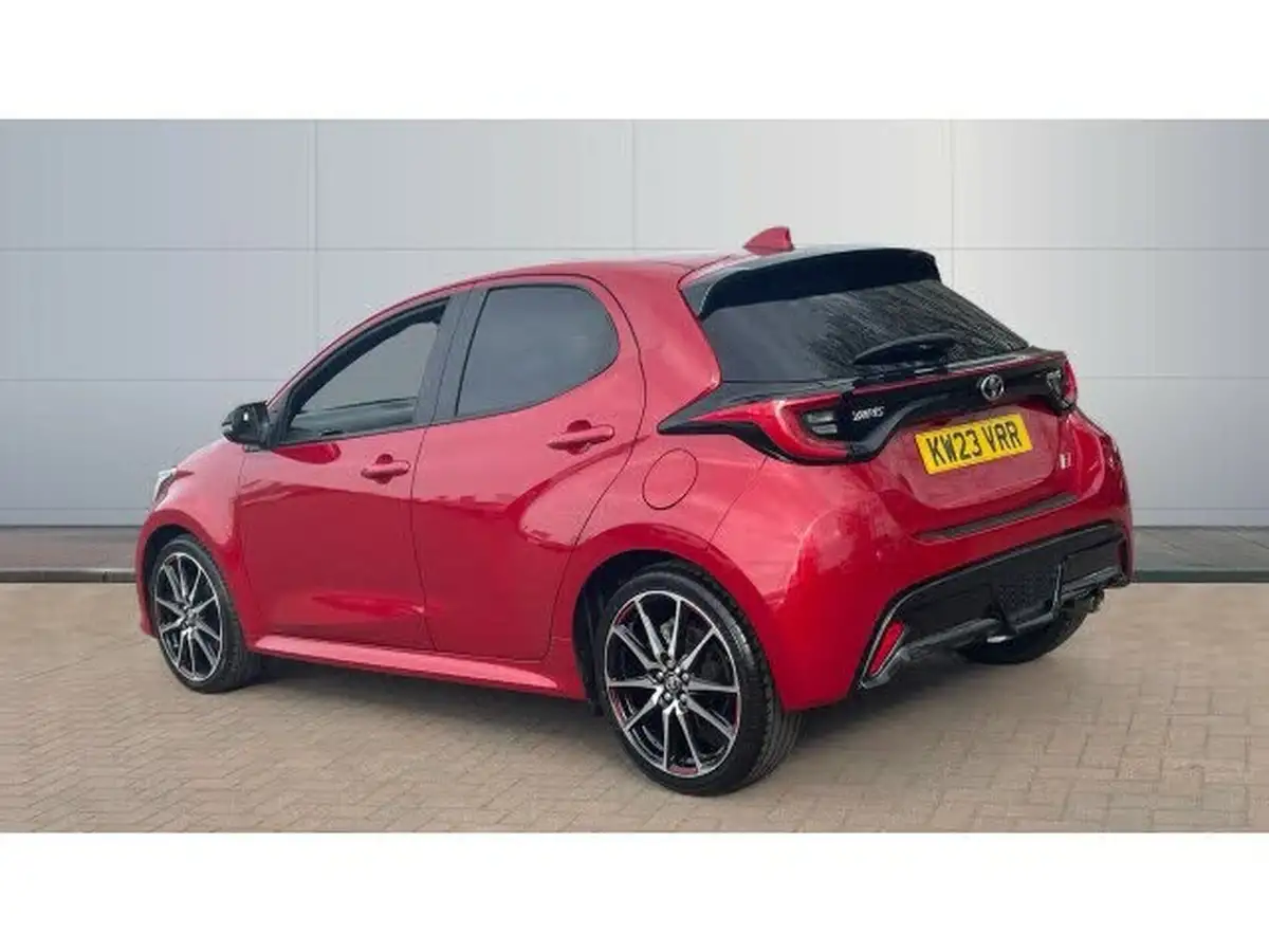 2023-toyota-yaris-15-vvt-i-gr-sport-114bhp-big-1