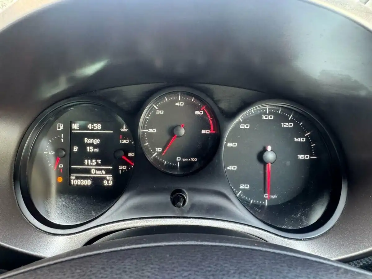 2012-seat-leon-20td-fr-170ps-big-35