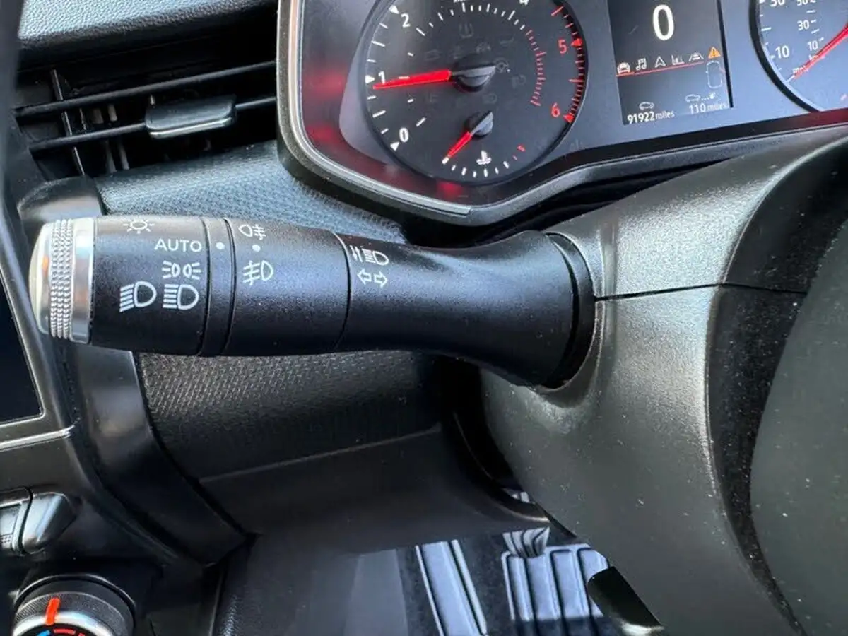 2020-renault-clio-15dci-iconic-90ps-ss-big-44