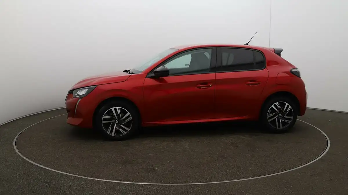 2023-peugeot-208-12-puretech-allure-premium-130ps-eat8-big-4