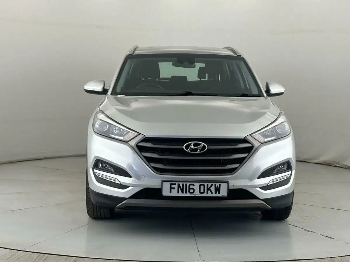 2016-hyundai-tucson-20crdi-se-nav-136ps-auto-big-1