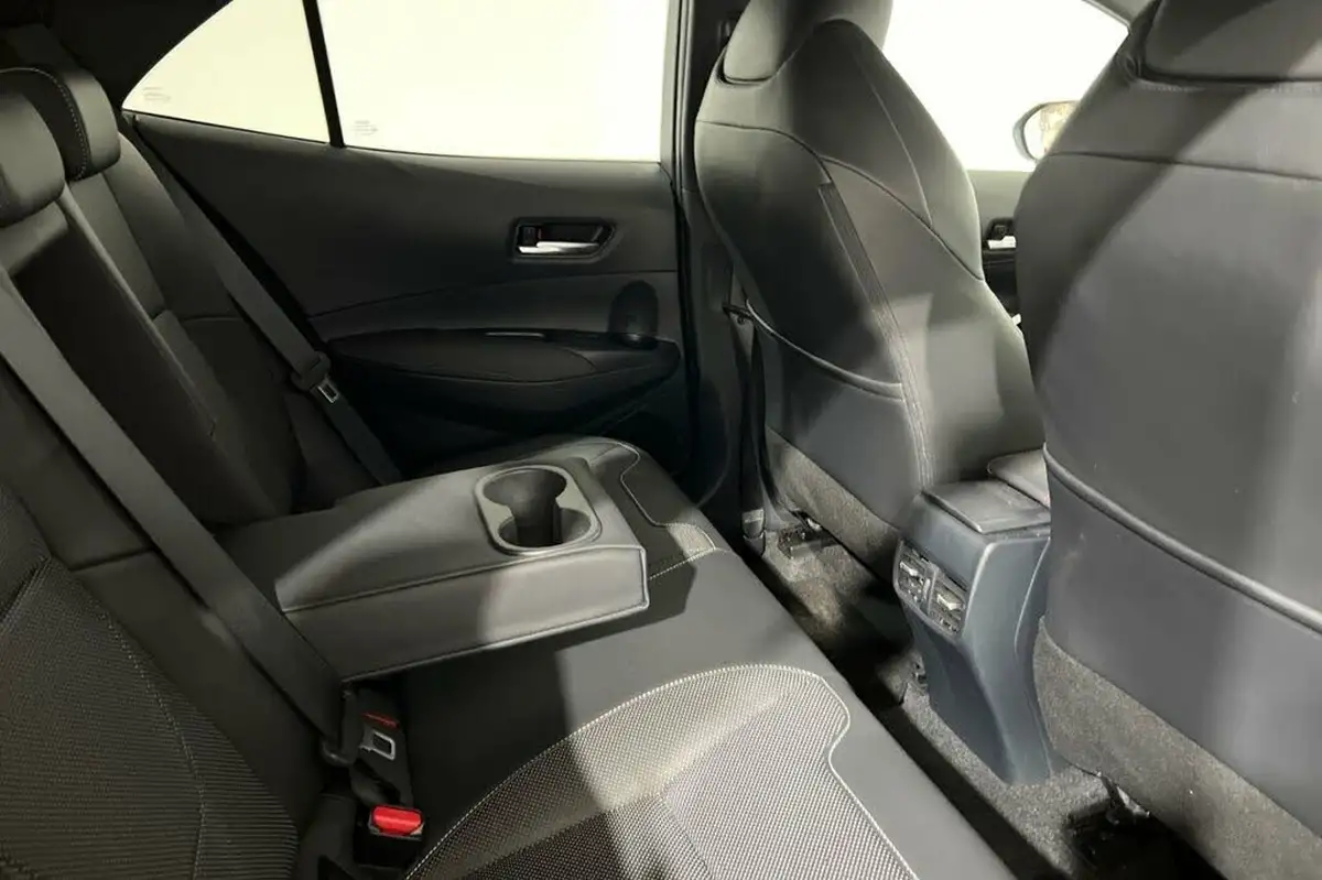 2020-toyota-corolla-20-vvt-i-excel-trk-hatchback-big-39
