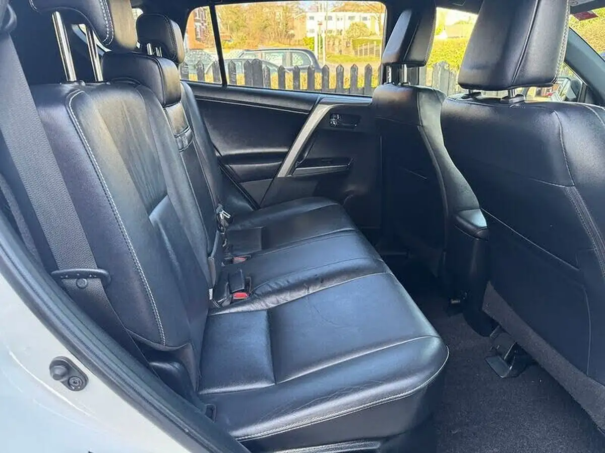 2018-toyota-rav4-25-vvt-i-excel-194bhp-awd-tss-navi-metallic-2494cc-big-4