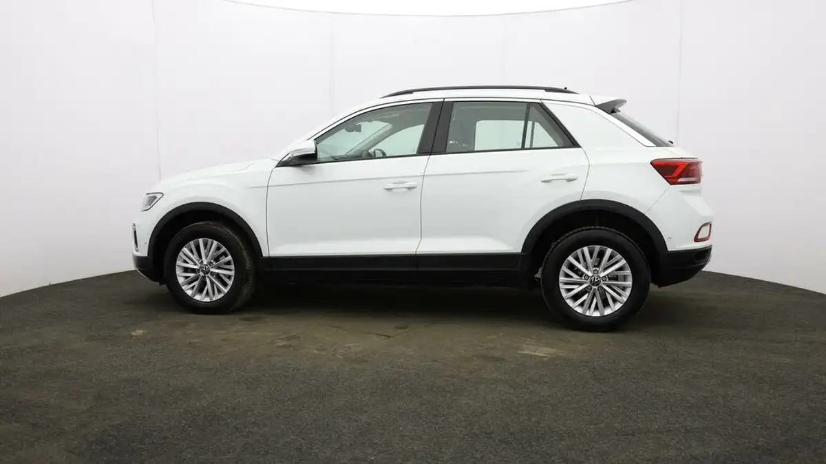 2023-volkswagen-t-roc-10-tsi-life-big-58