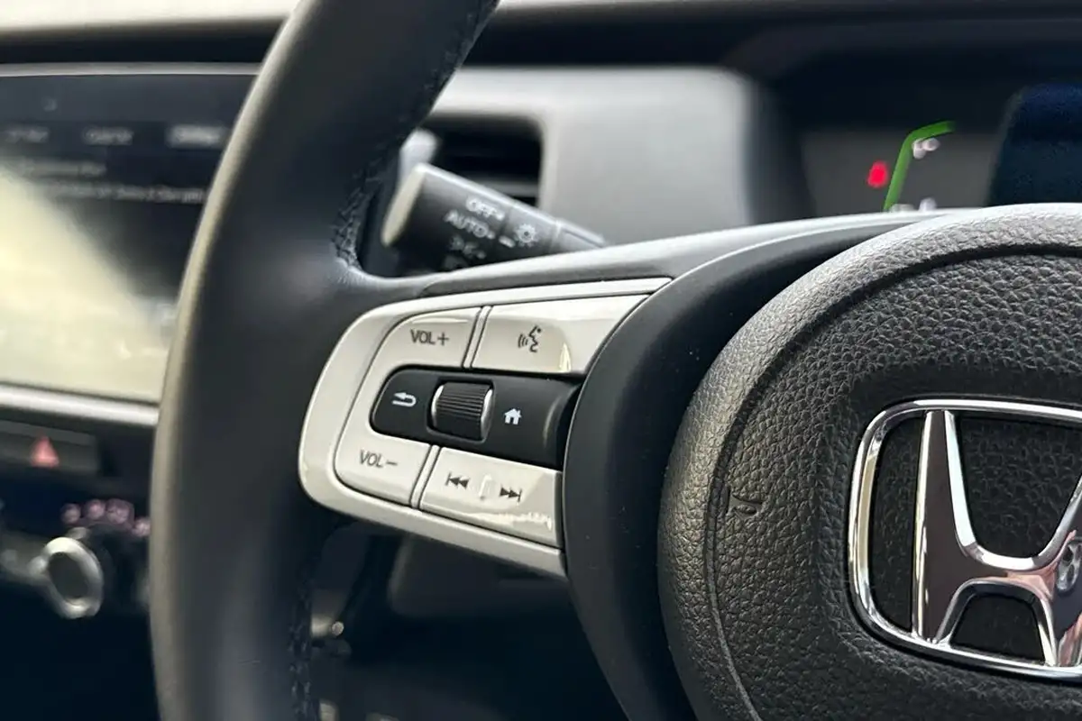 2024-honda-jazz-15-i-mmd-elegance-big-13