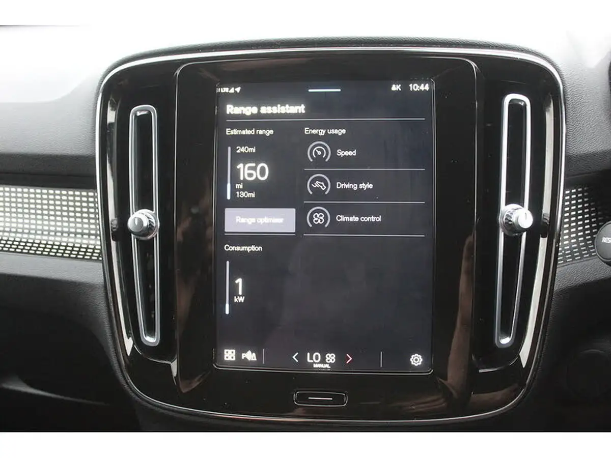 2021-volvo-xc40-e-twin-recharge-big-31