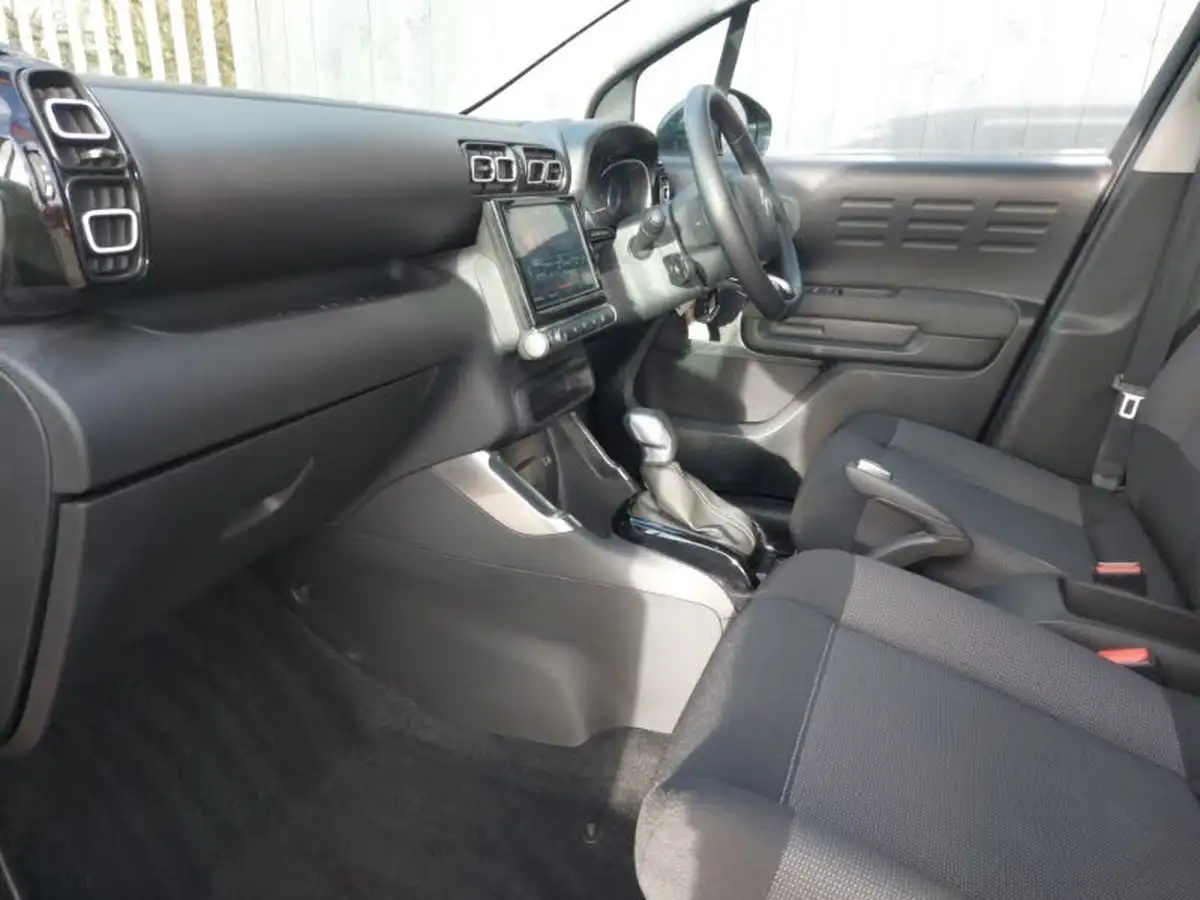 2023-citroen-c3-aircross-12-puretech-shine-130ps-eat6-big-4