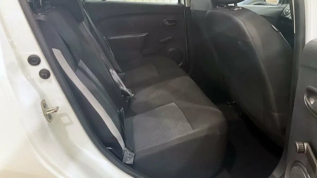 2016-dacia-sandero-12-ambiance-big-8