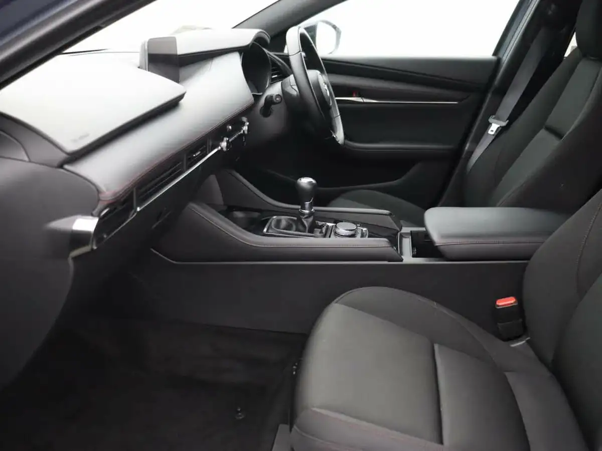 2024-mazda-mazda3-20-e-skyactiv-g-homura-big-8
