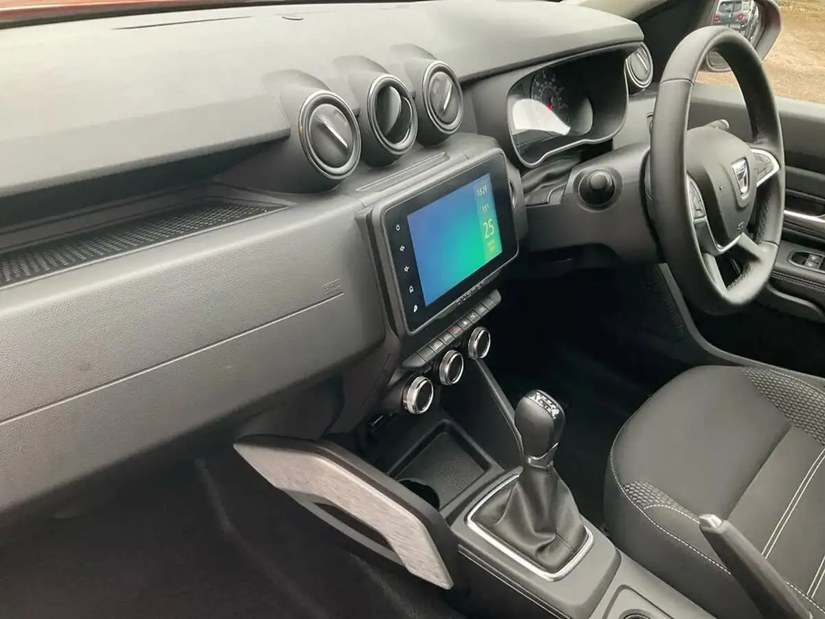2022-dacia-duster-13-tce-prestige-150bhp-edc-big-14