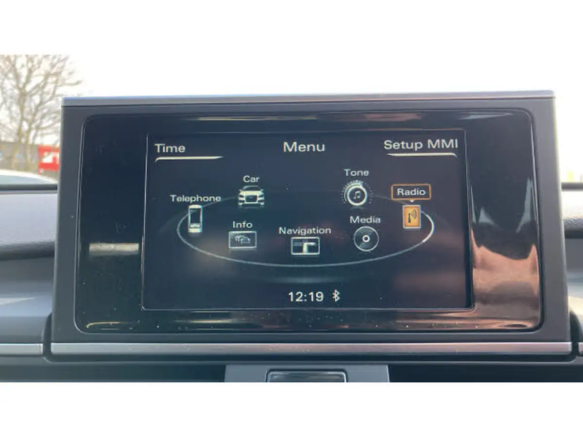 2018-audi-a6-avant-18-tfsi-se-executive-big-11