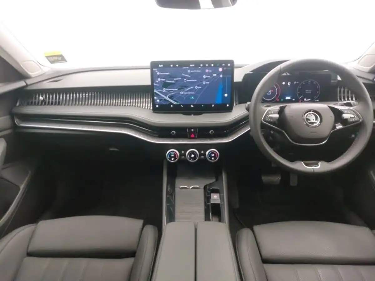 2024-skoda-superb-20tdi-se-l-150ps-scr-estate-dsg-big-2