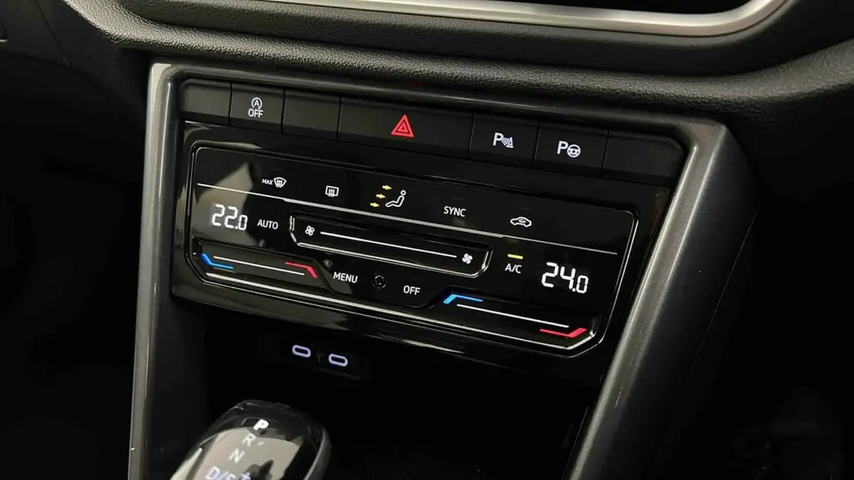 2022-volkswagen-t-roc-15-tsi-style-hatchback-5d-dsg-big-19