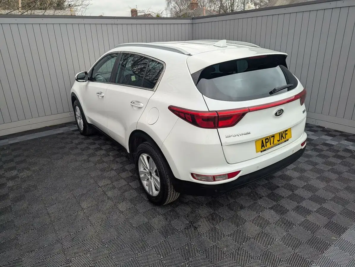 2017-kia-sportage-16-gdi-2-big-47