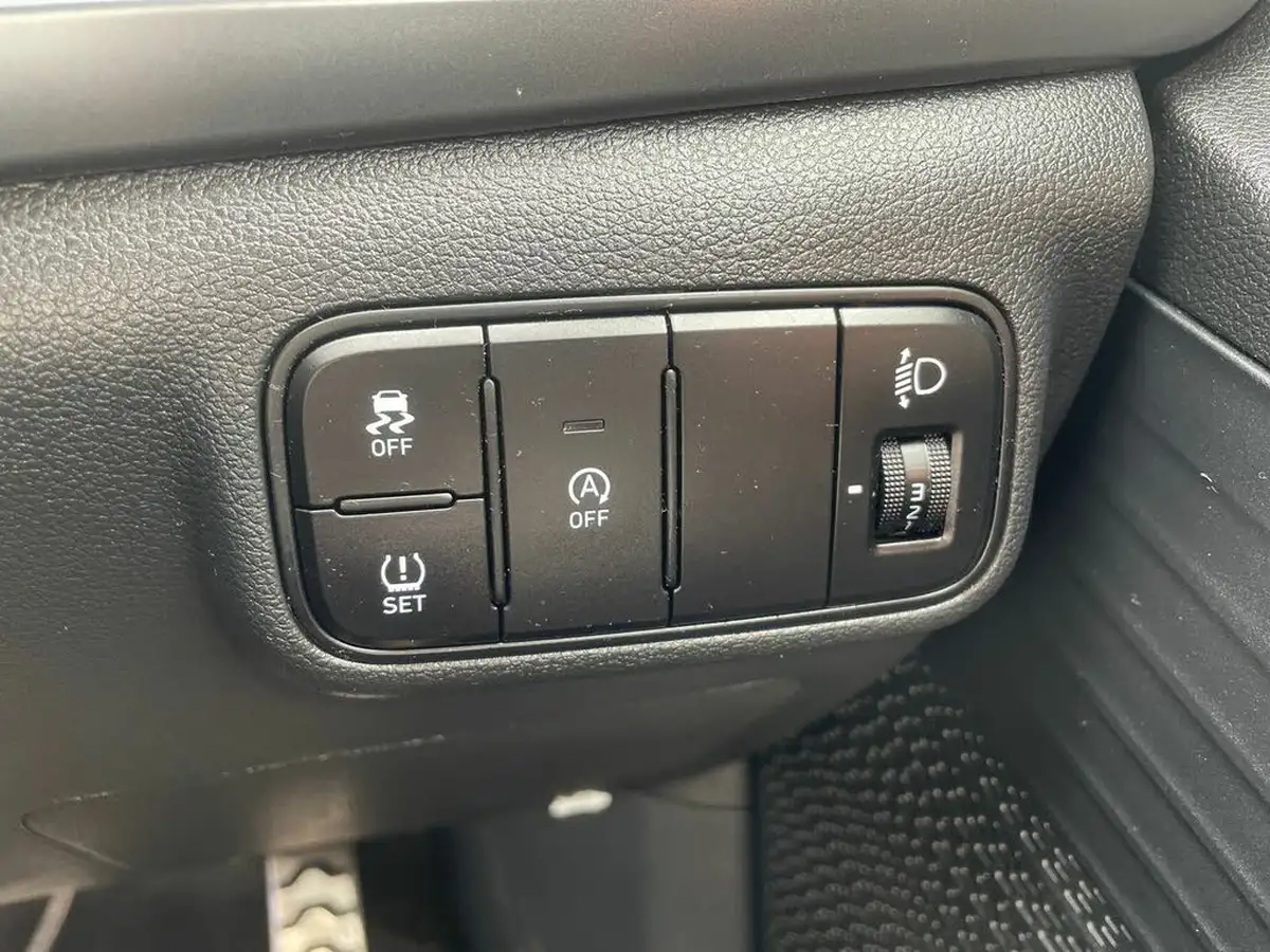 2022-hyundai-i20-10-t-gdi-n-line-dct-big-22