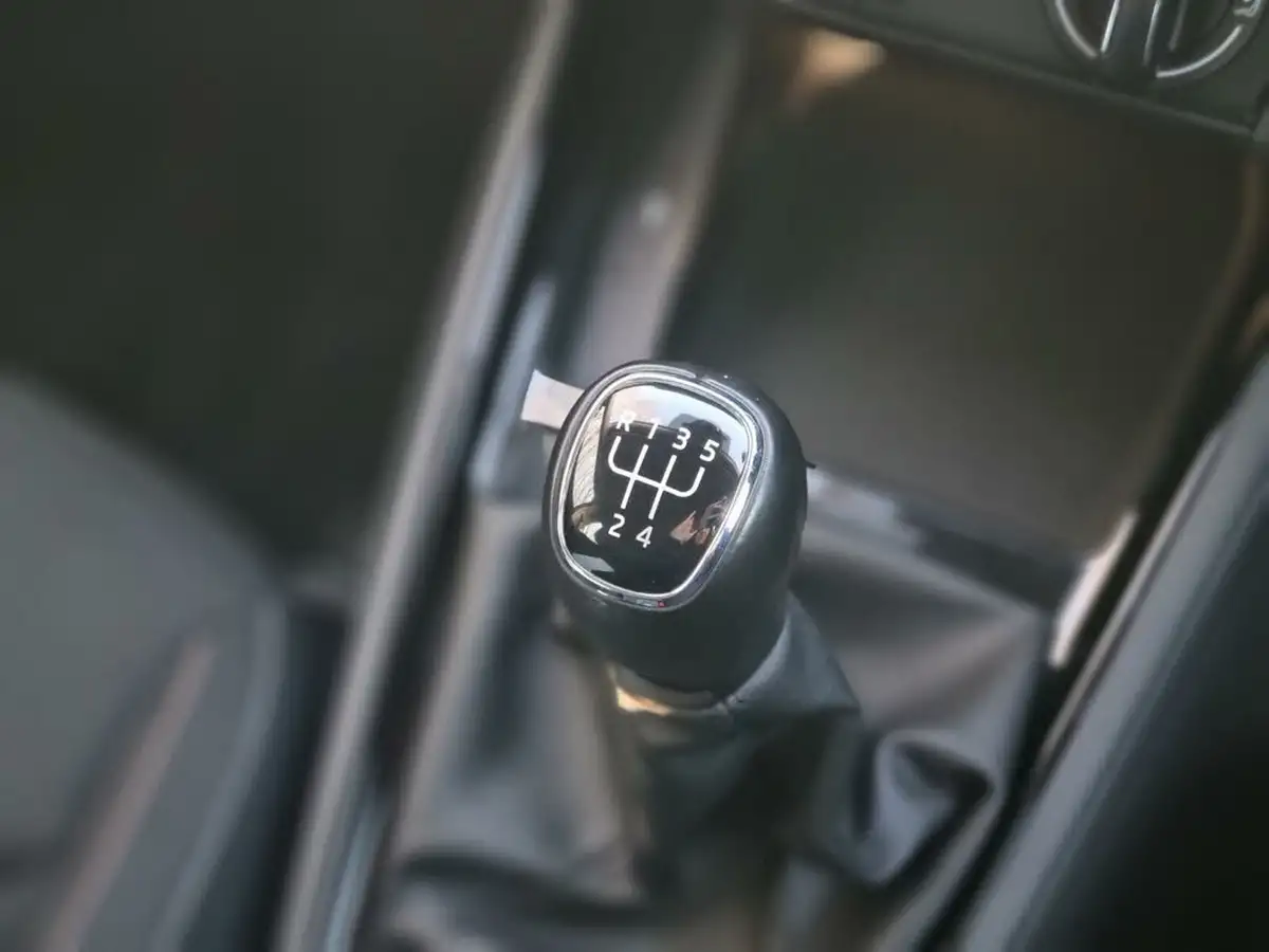 2020-skoda-kamiq-10-tsi-se-95ps-big-21