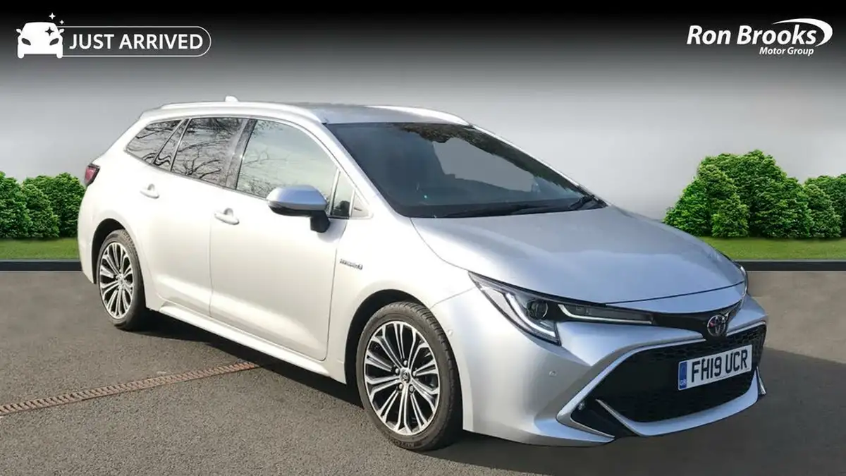 2019-toyota-corolla-18-vvt-i-excel-trk-touring-sports-big-0