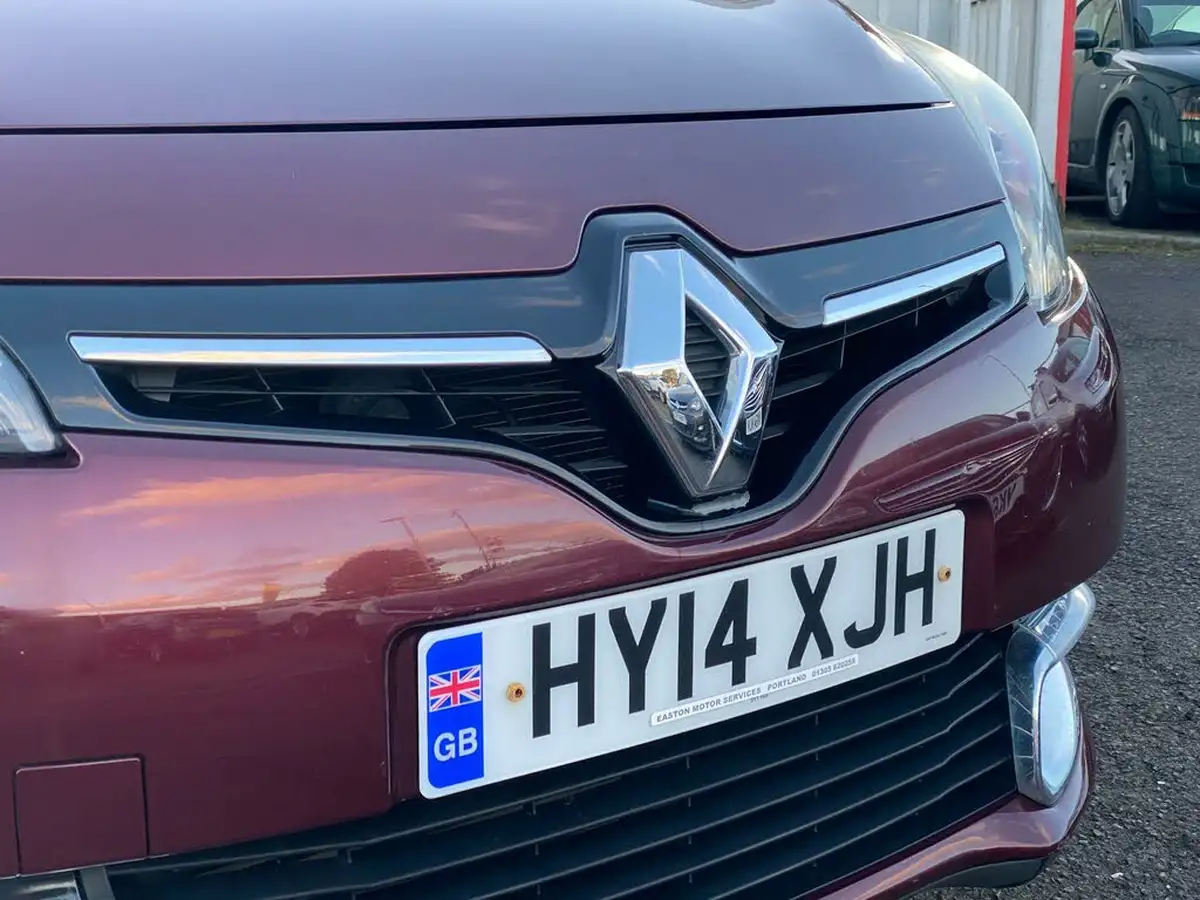 2014-renault-grand-scenic-15td-dynamique-tom-tom-edc-auto-big-9
