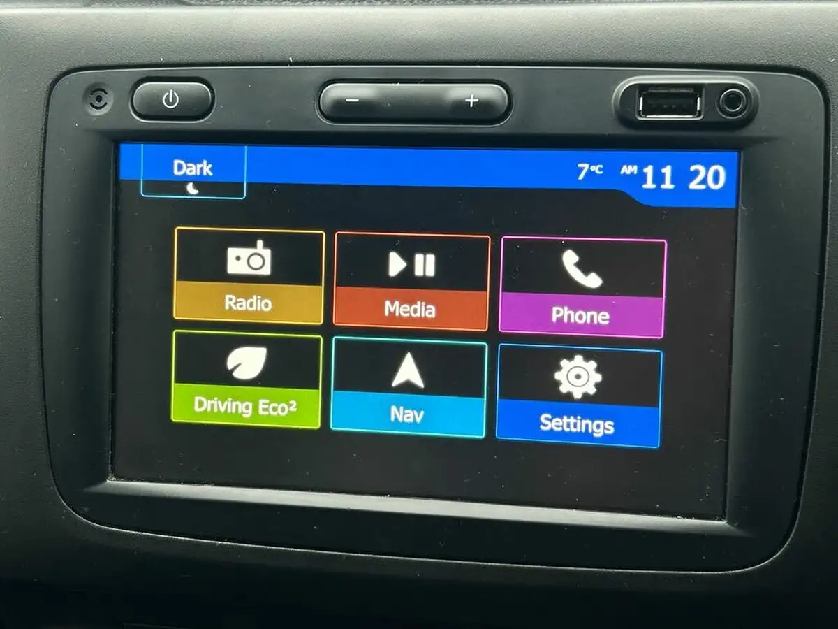 2020-dacia-duster-10-tce-comfort-100bhp-ss-big-26