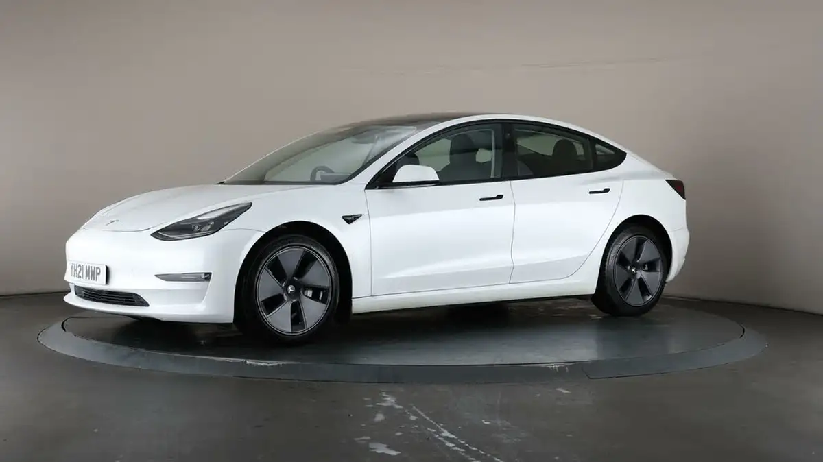 2021-tesla-model-3-e-long-range-4x4-big-40