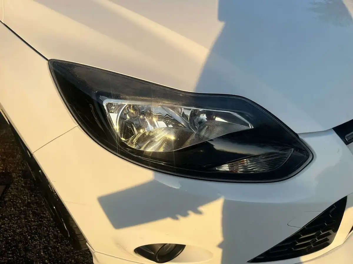 2012-ford-focus-16tdci-zetec-s-115ps-estate-big-47