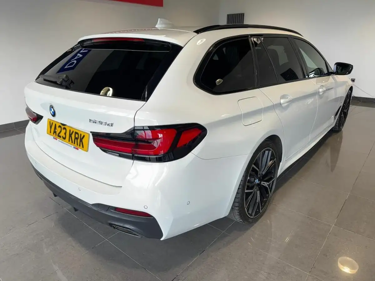 2023-bmw-5-series-20td-520d-m-sport-mht-touring-5d-big-4