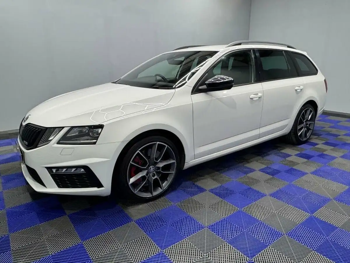 2018-skoda-octavia-20-tsi-vrs-245ps-estate-dsg-big-11