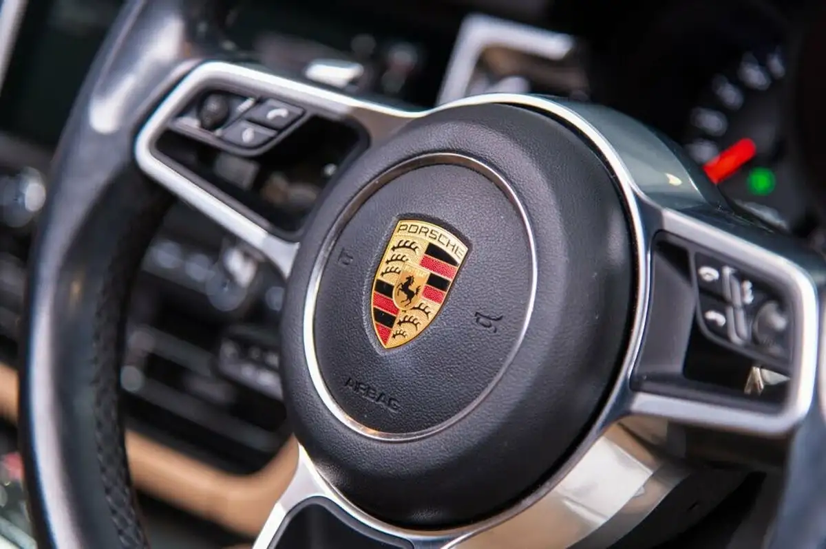 2020-porsche-macan-30-v6-s-big-26