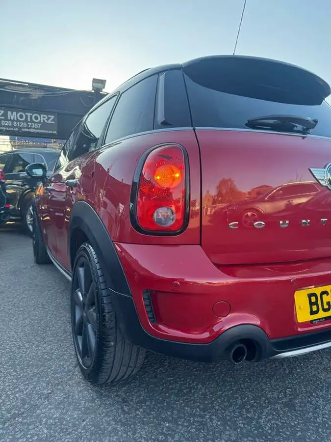2016-mini-countryman-16-cooper-s-ss-all4-big-21