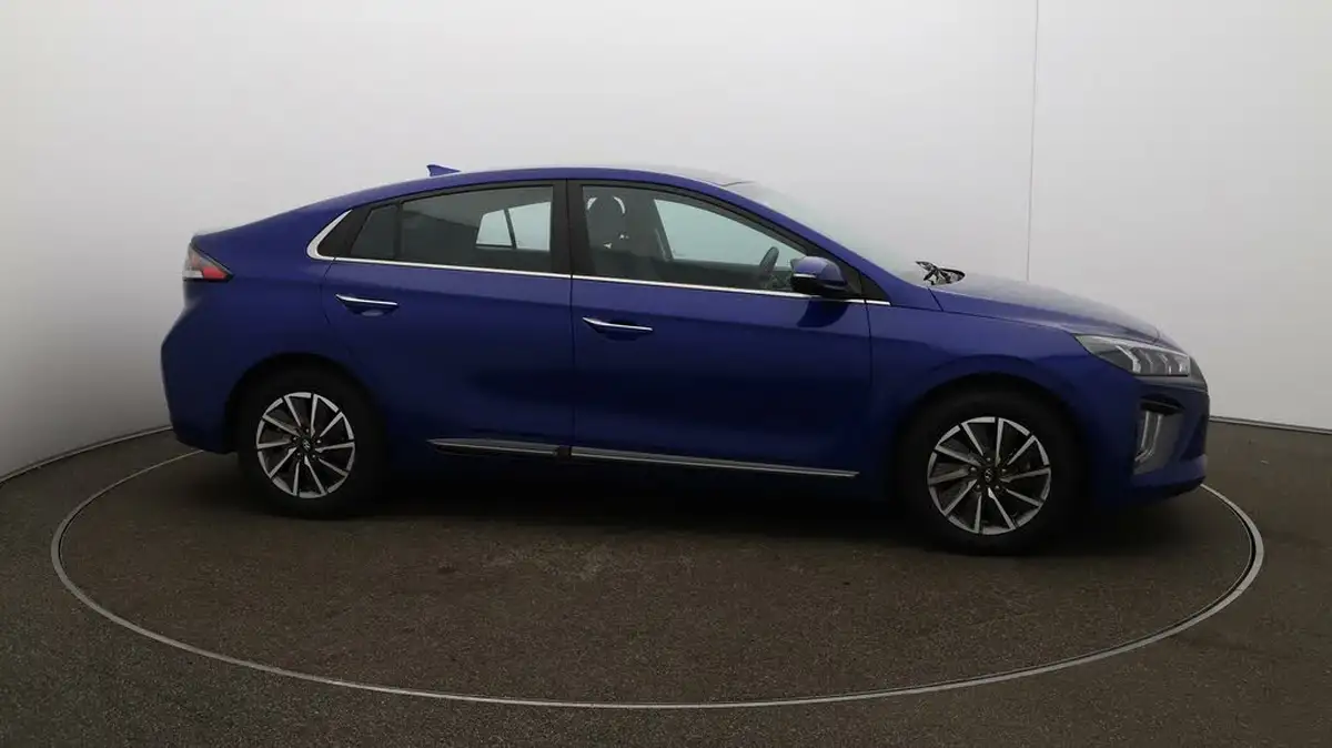 2022-hyundai-ioniq-e-premium-electric-big-45