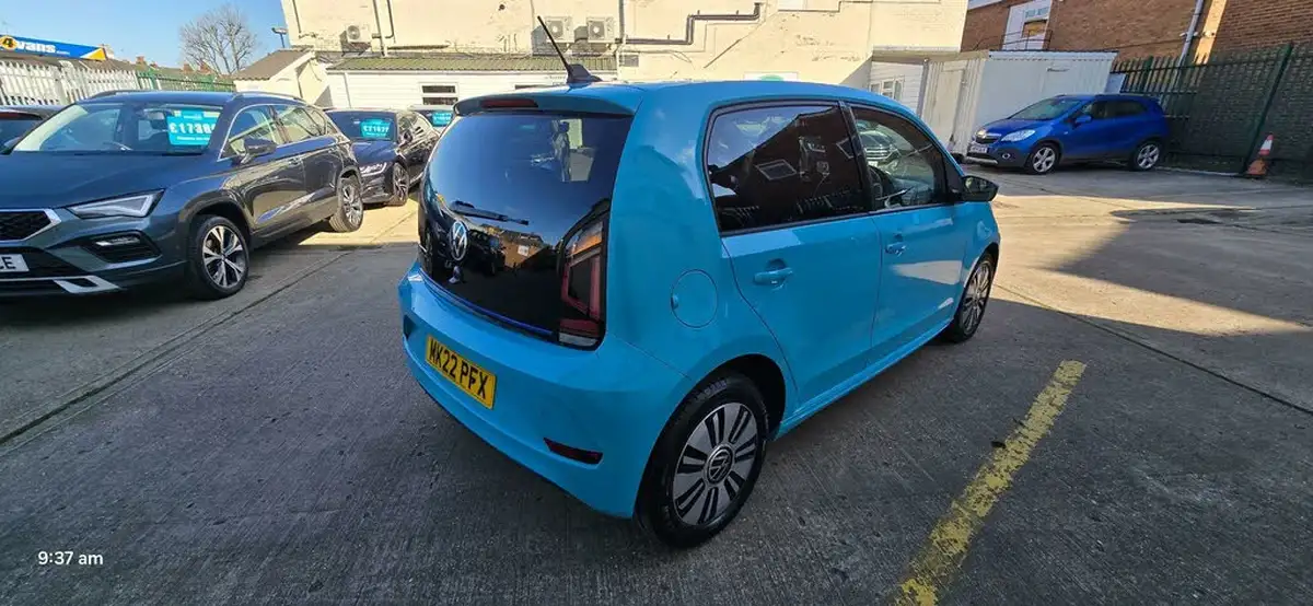 2022-volkswagen-up-e-e-up-big-5