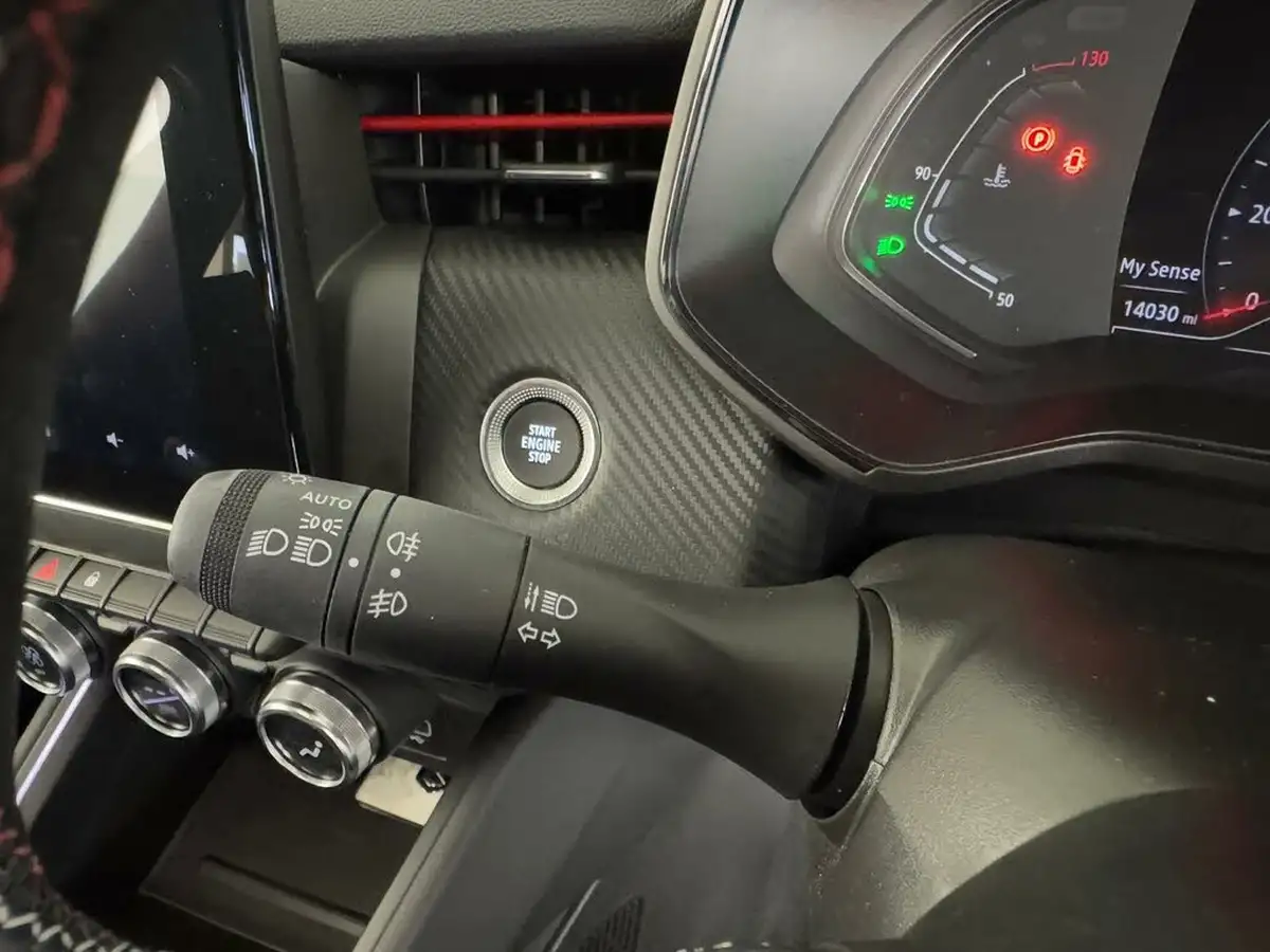 2022-renault-clio-10-tce-rs-line-rs-line-big-30