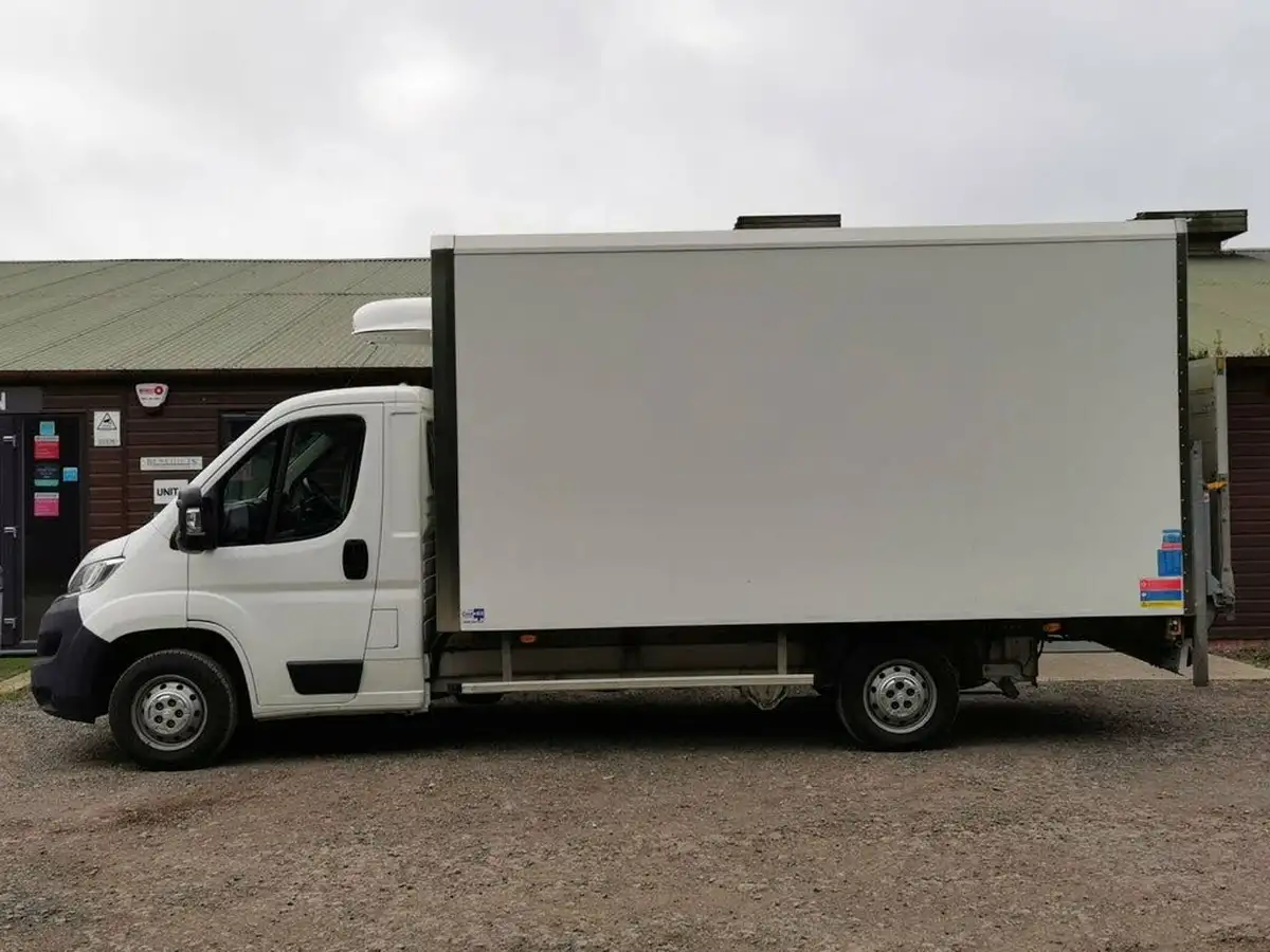 2015-citroen-relay-22td-35-l3-130-chassis-cab-big-1