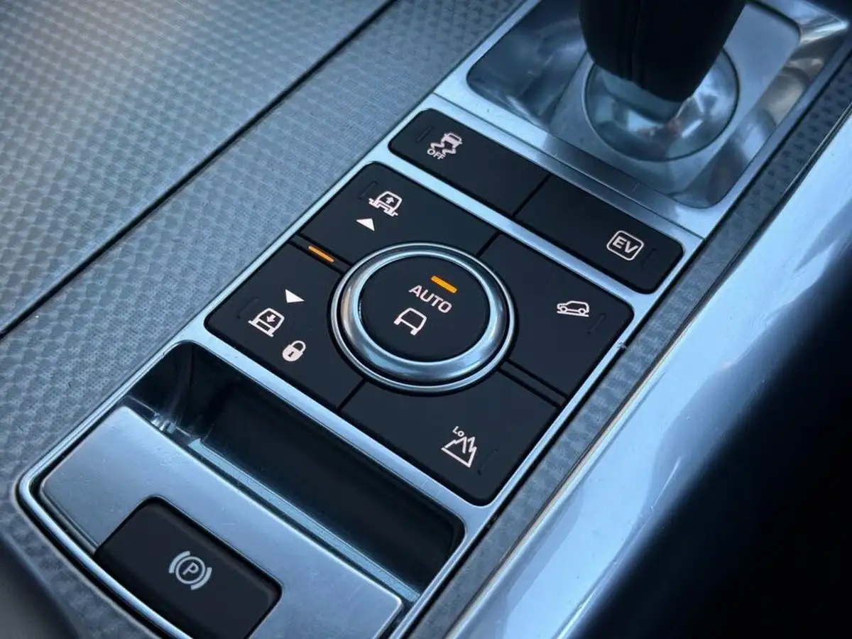 2021-land-rover-range-rover-sport-20-p400e-hse-dynamic-big-11