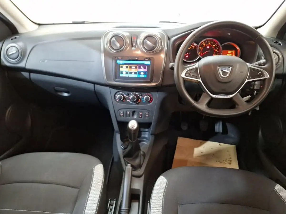 2020-dacia-sandero-stepway-09-tce-comfort-big-2