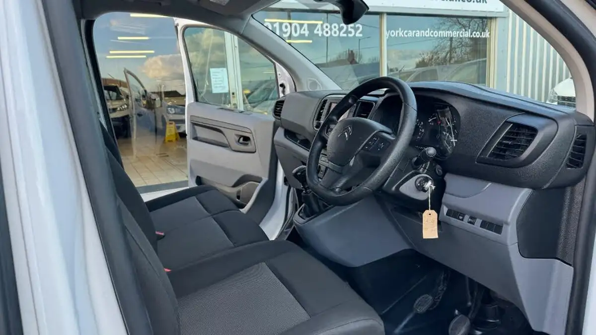 2022-citroen-dispatch-15bluehdi-enterprise-pro-m-1000-big-25