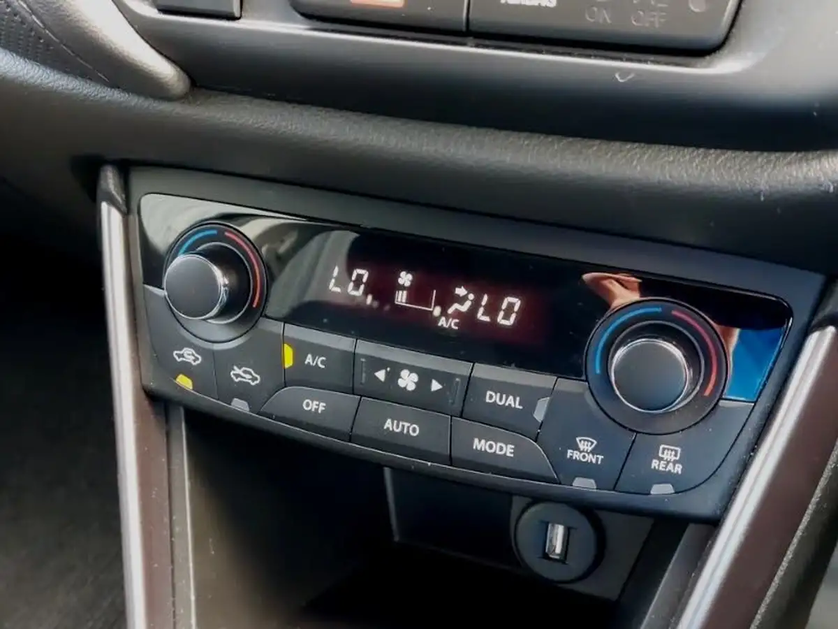 2023-suzuki-s-cross-14-boosterjet-motion-big-12