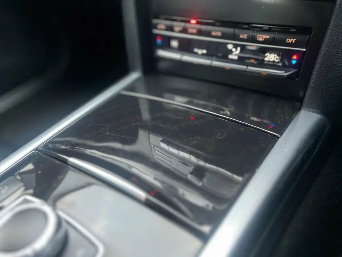 2015-mercedes-benz-e-class-21cdi-e220-se-saloon-4d-big-47