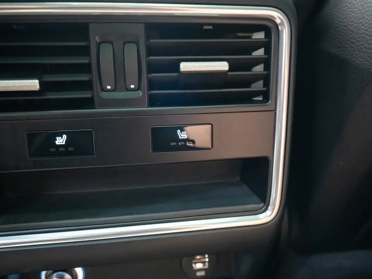 2018-porsche-cayenne-40-v8-turbo-big-53